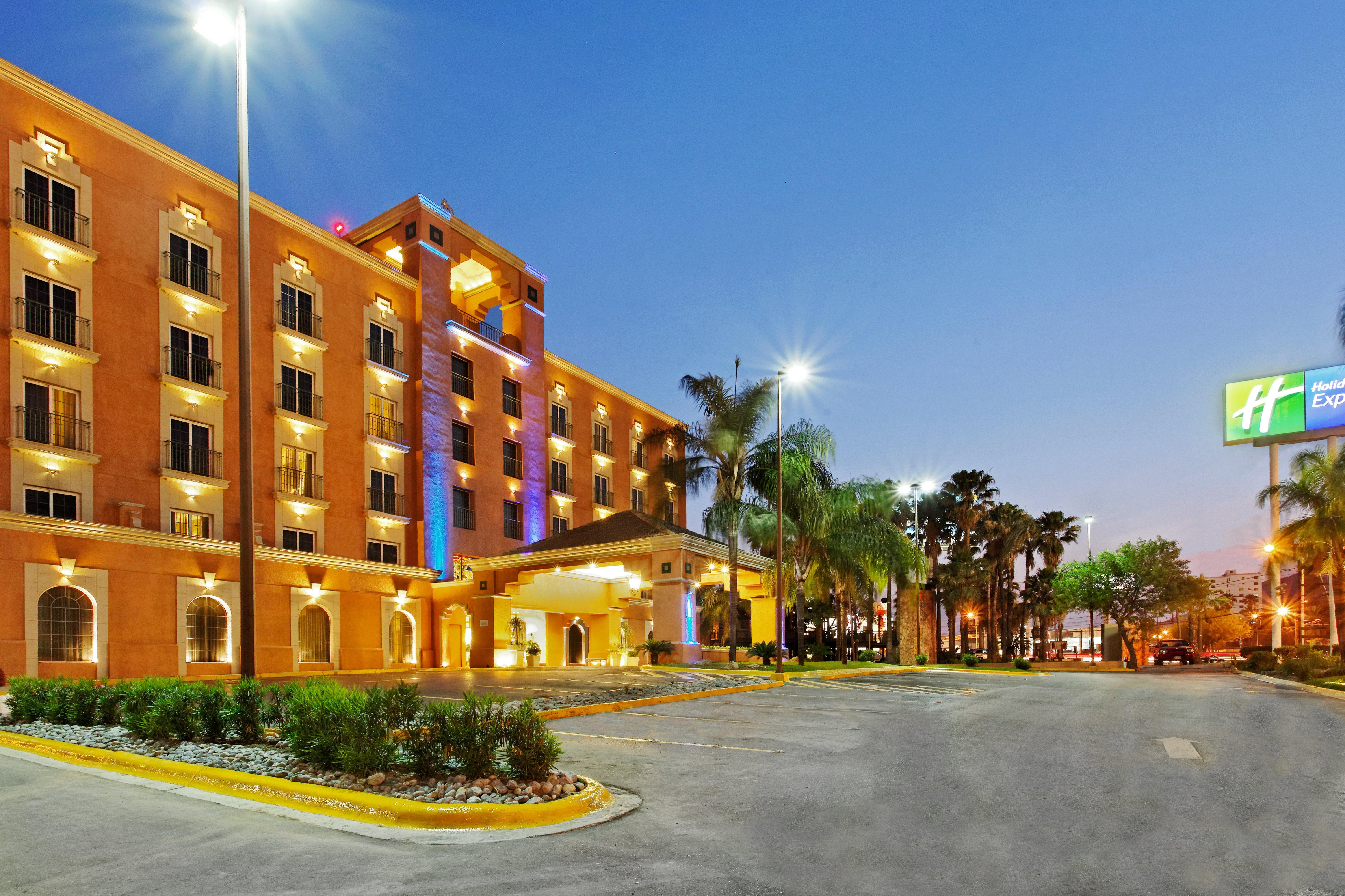 Holiday Inn Express Monterrey Galerias-San Jeronimo By Ihg Extérieur photo