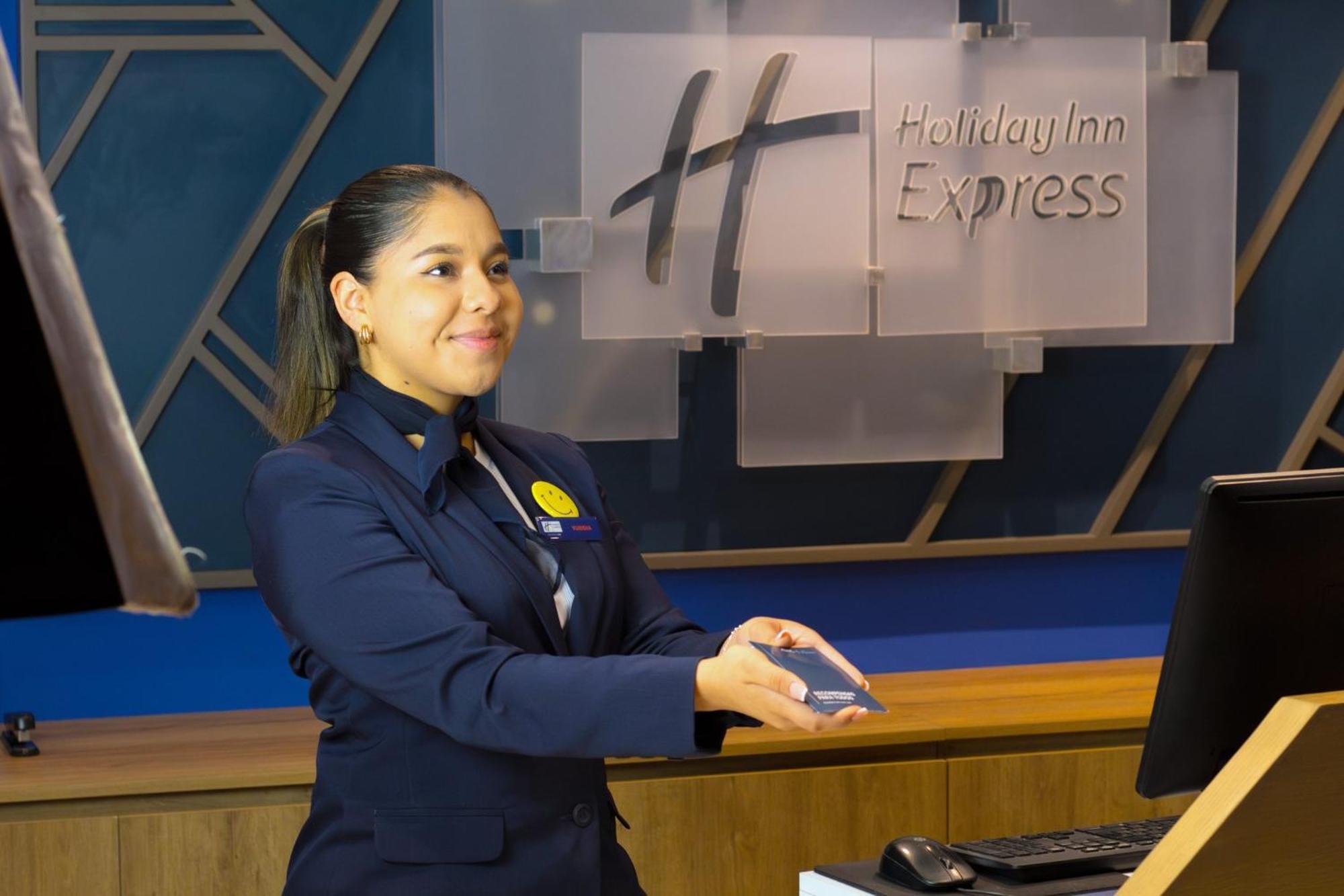 Holiday Inn Express Monterrey Galerias-San Jeronimo By Ihg Extérieur photo