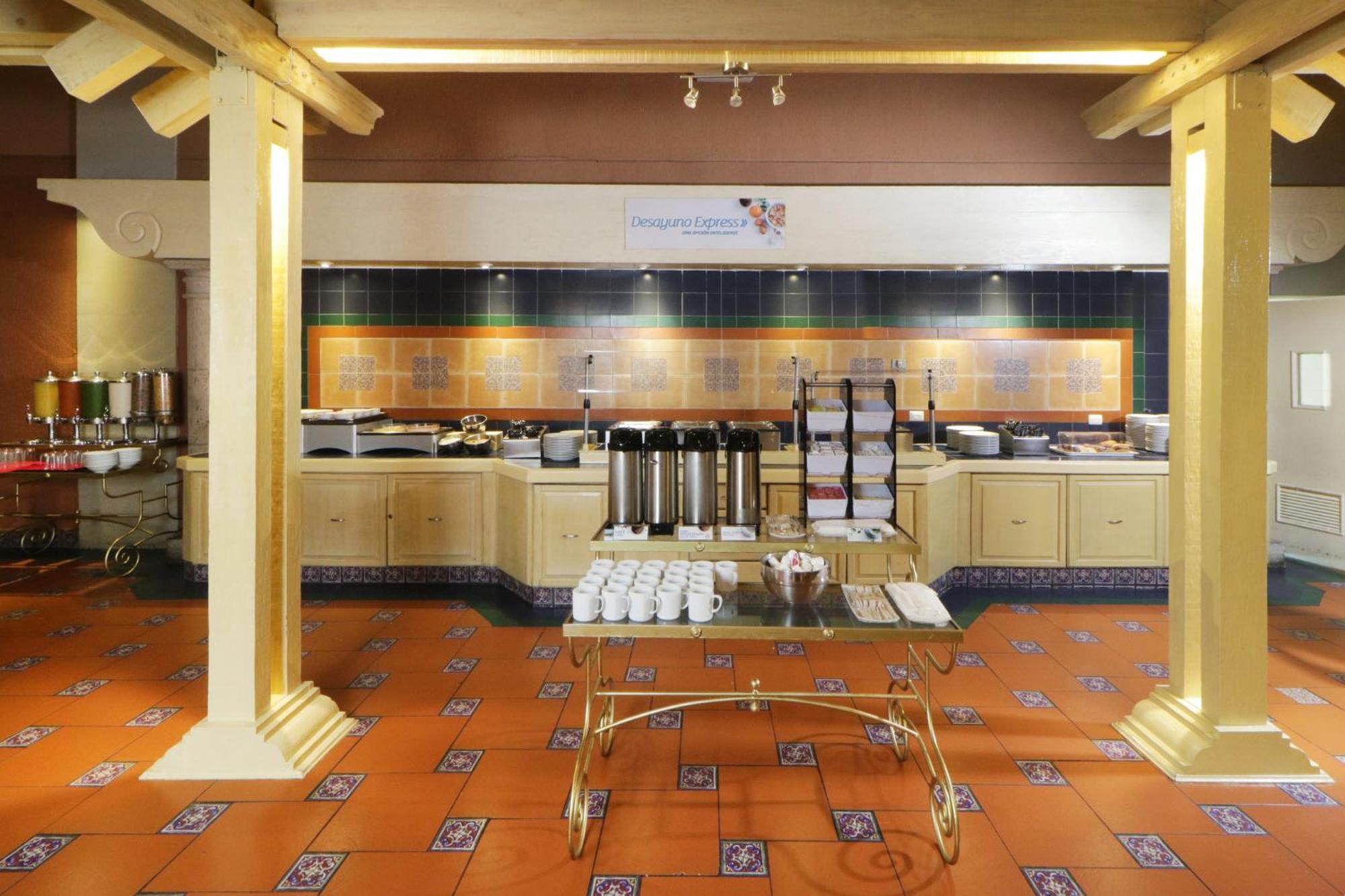 Holiday Inn Express Monterrey Galerias-San Jeronimo By Ihg Extérieur photo