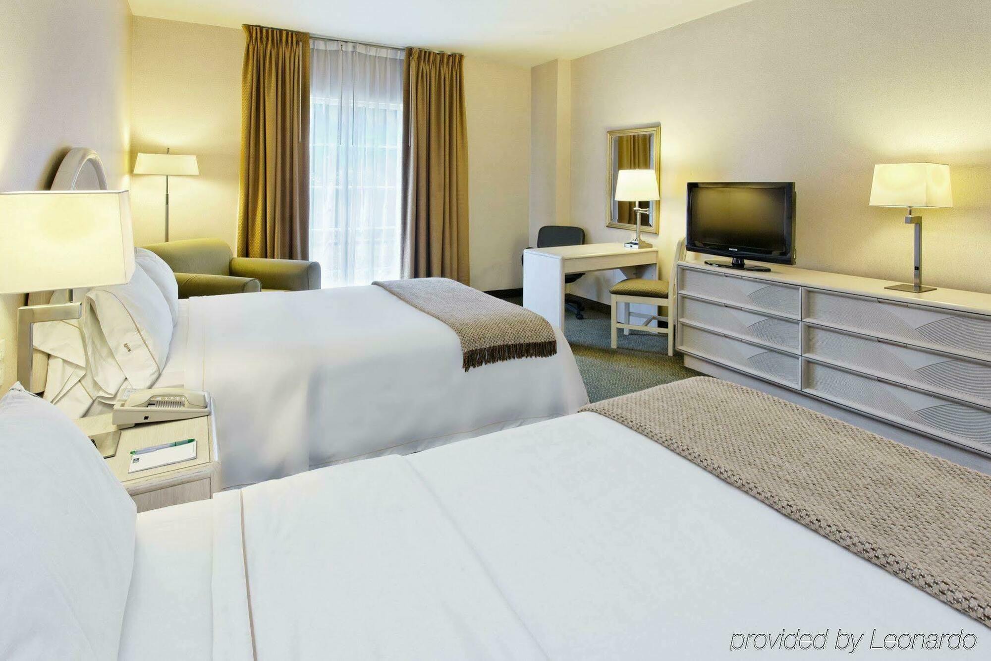 Holiday Inn Express Monterrey Galerias-San Jeronimo By Ihg Chambre photo
